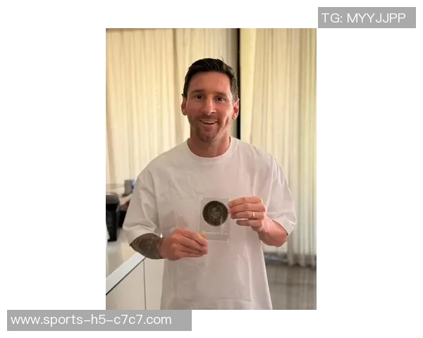 梅西荣获罗萨里奥建城300周年纪念奖章仅限10枚颁发给杰出人物