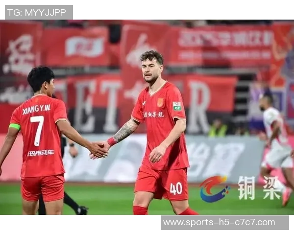 铜梁龙冲超在即末轮战斗需展现重庆血性与拼搏精神