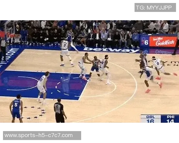 VJ在新秀赛中展现星中之星风采卡特队最后两球由他独自包办